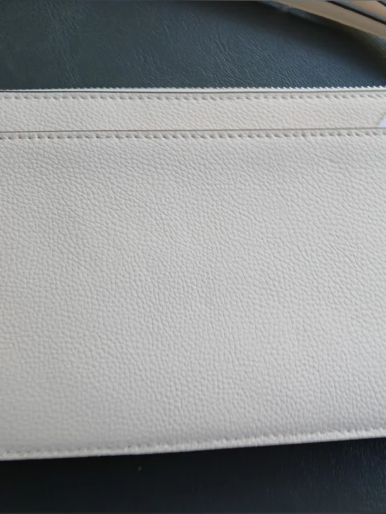 Kate Spade NWT STUNNING 3D Floral Large Lucy Wristlet - Picture 3 of 4